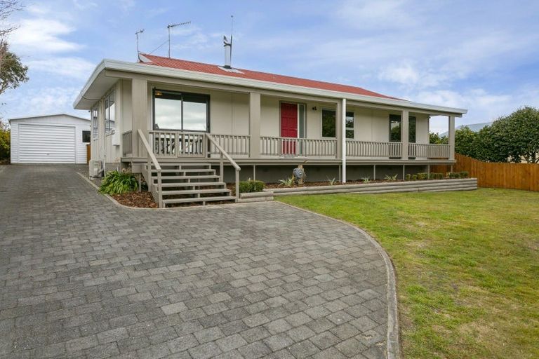 Photo of property in 26 Epping Place, Richmond Heights, Taupo, 3330