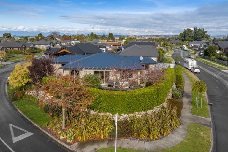 Photo of property in 2 Puketutu Grove, Motueka, 7120