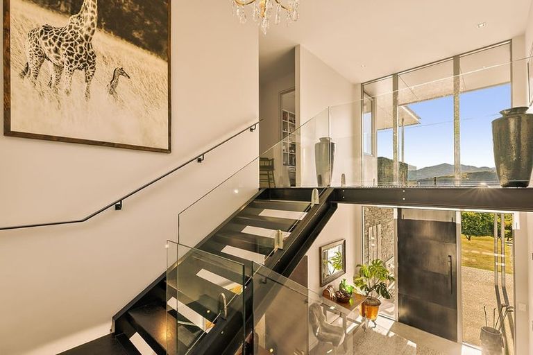 Photo of property in 16 Hayes View Lane, Lake Hayes, Queenstown, 9371