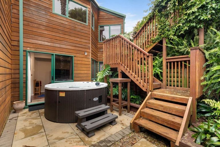 Photo of property in 43 Ranui Street, Dinsdale, Hamilton, 3204