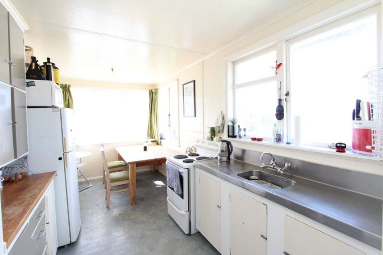 Photo of property in 76 Te Puea Avenue, Meremere, Mercer, 2474