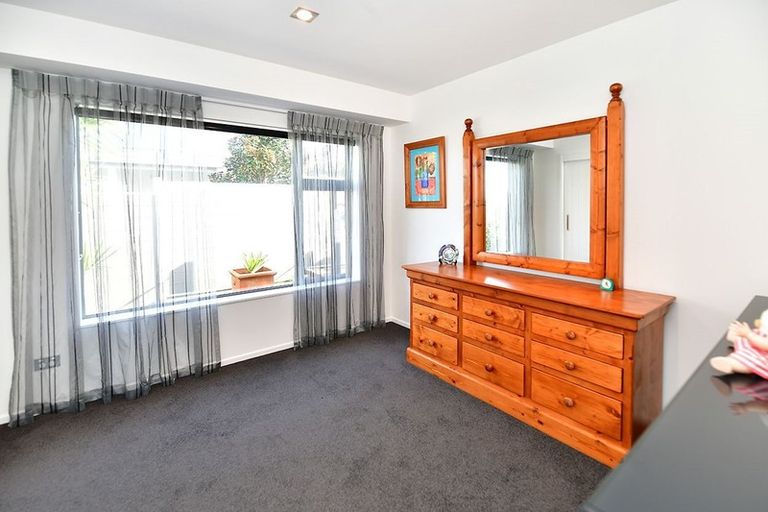 Photo of property in 30 Manhattan Rise, Orewa, 0931