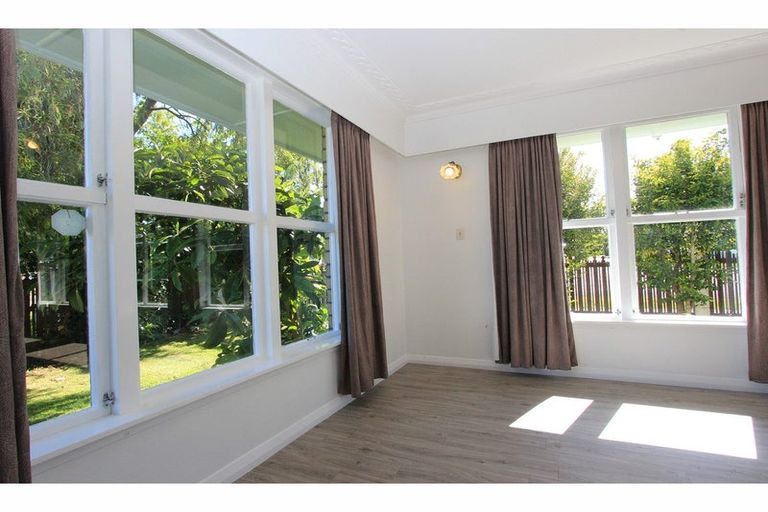 Photo of property in 43 Weld Street, Redwoodtown, Blenheim, 7201