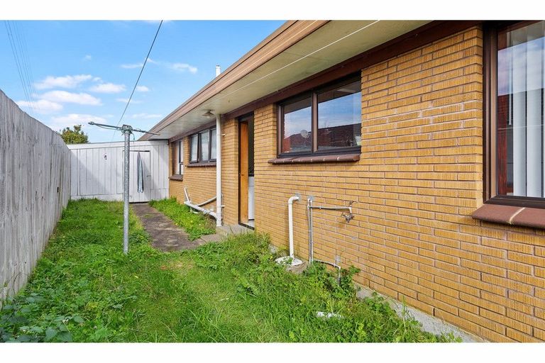 Photo of property in 1/15 Berwyn Avenue, Takanini, 2112