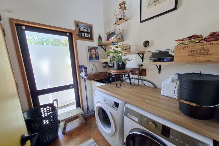 Photo of property in 1/27 Rosier Road, Glen Eden, Auckland, 0602