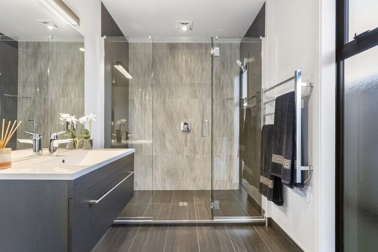 Photo of property in 2 Harding Drive, Papamoa Beach, Papamoa, 3118