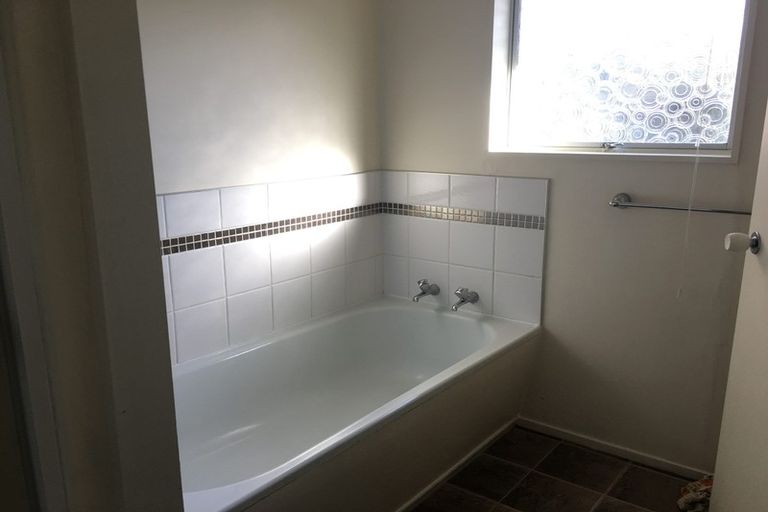 Photo of property in 96 Mountbatten Avenue, Hillcrest, Auckland, 0627