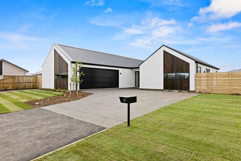 Photo of property in 12 Alex Place, Rolleston, 7614