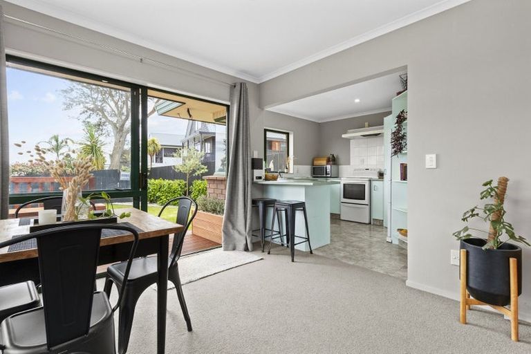 Photo of property in 17 Rosehill Place, Nawton, Hamilton, 3200