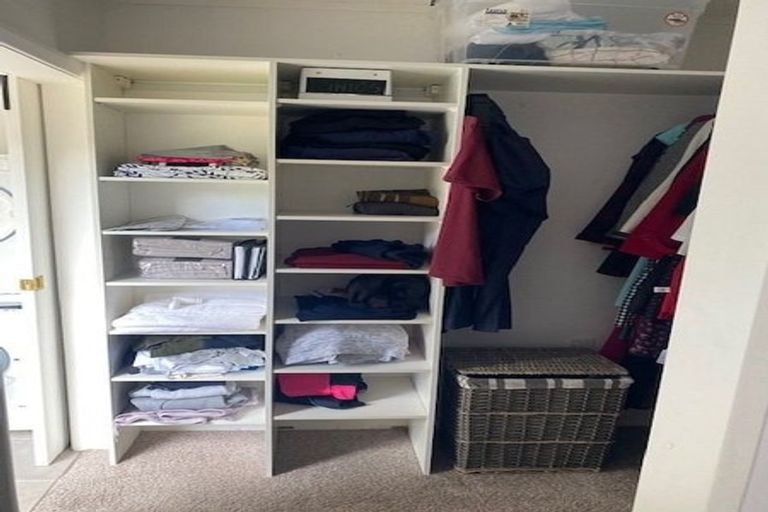 Photo of property in 34 Victory Crescent, Tawa, Wellington, 5028