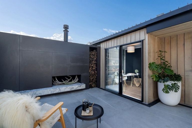 Photo of property in 1/246 Lake Road, Hauraki, Auckland, 0622