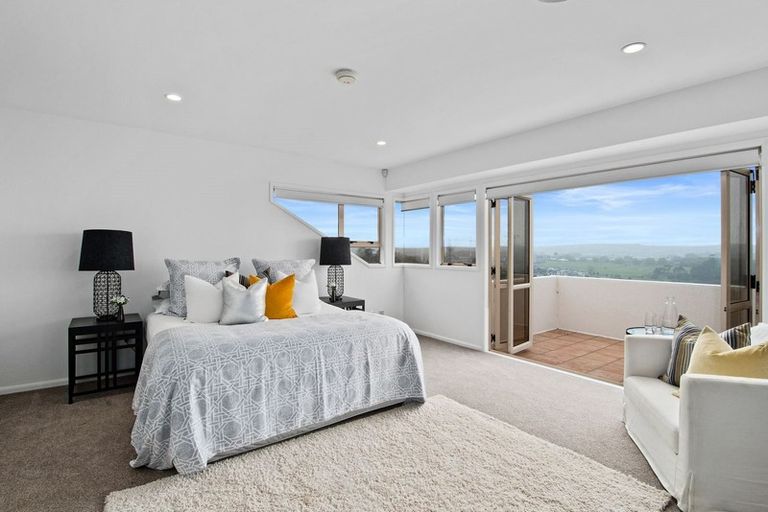 Photo of property in 32 Wiseley Road, Hobsonville, Auckland, 0618