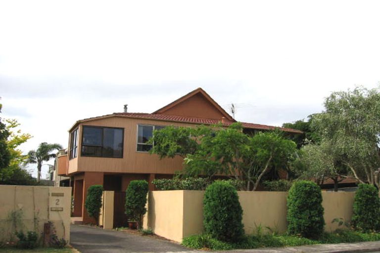 Photo of property in 2/2 Milford Park Place, Milford, Auckland, 0620