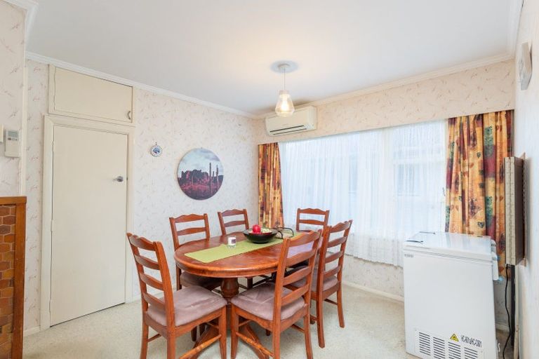 Photo of property in 15 Hay Street, Wainuiomata, Lower Hutt, 5014