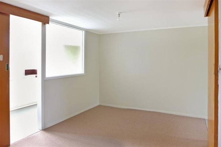 Photo of property in 23 Evans Road, Glen Eden, Auckland, 0602