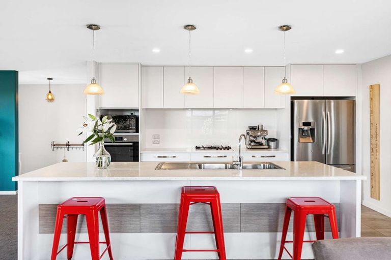 Photo of property in 4 Shillingford Boulevard, Rolleston, 7615