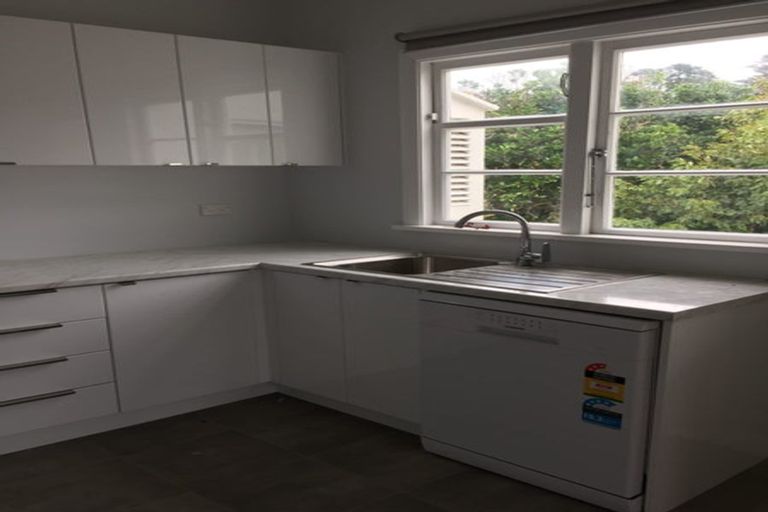 Photo of property in 120 Hamilton Road, Hataitai, Wellington, 6021