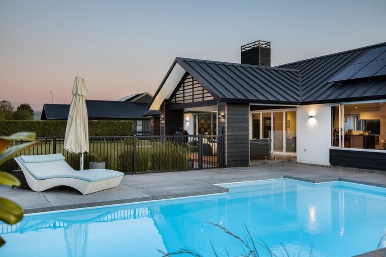 Photo of property in 25 Baxter Michael Crescent, Cambridge, 3434