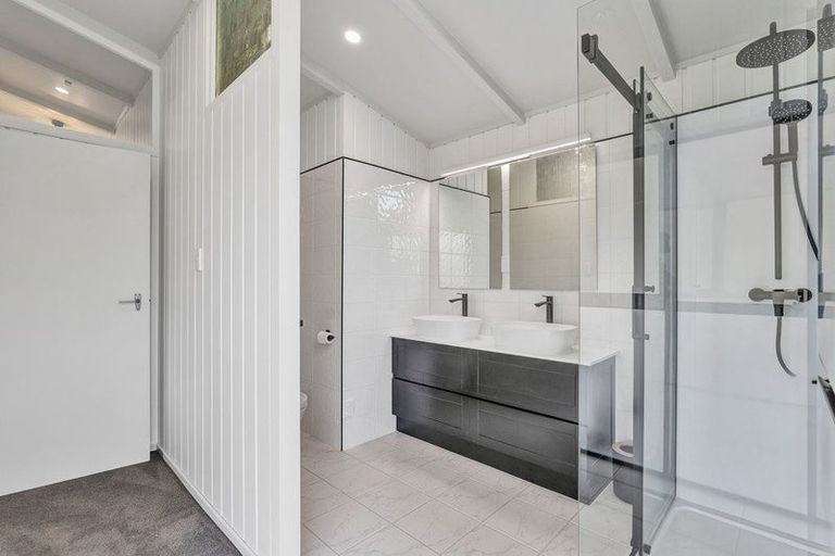 Photo of property in 4 Quin Crescent, Hawera, 4610