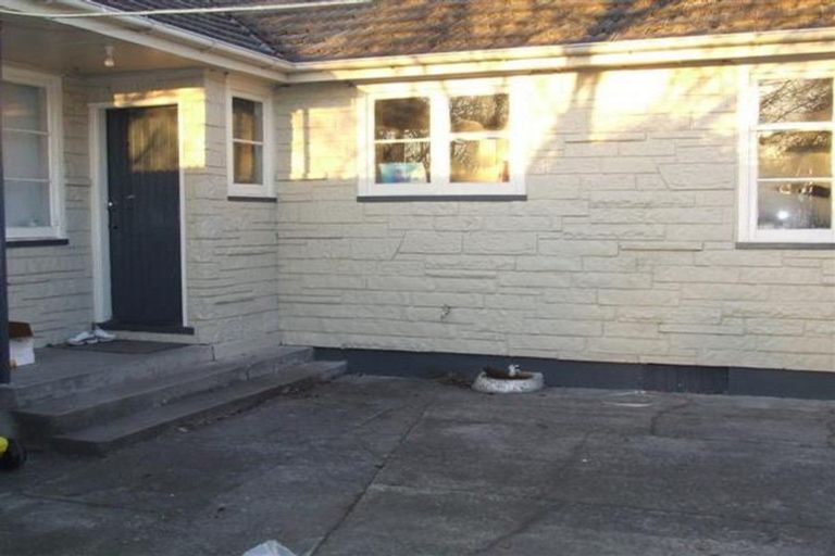 Photo of property in 30 Bateman Avenue, Bryndwr, Christchurch, 8053