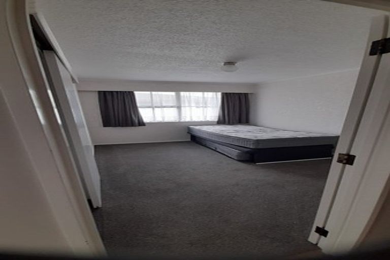 Photo of property in 35 Amberley Avenue, Westbrook, Palmerston North, 4412