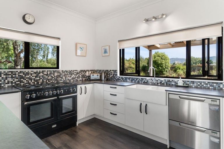 Photo of property in 96b Kent Street, Carterton, 5713