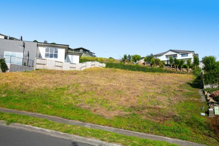 Photo of property in 93 Oteki Park Drive, Welcome Bay, Tauranga, 3112