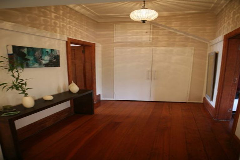 Photo of property in 1/20 Lavaud Street, Berhampore, Wellington, 6023