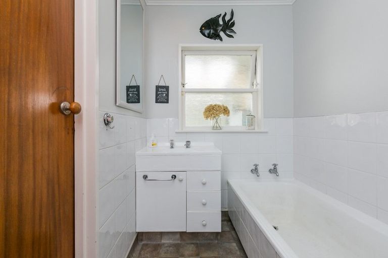 Photo of property in 116 Harold Holt Avenue, Pirimai, Napier, 4112