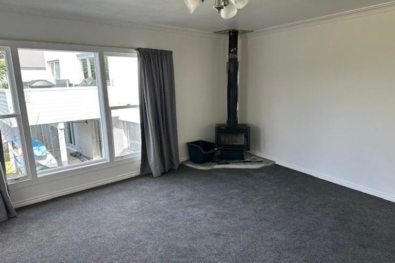 Photo of property in 2 Earnoch Avenue, Takapuna, Auckland, 0622