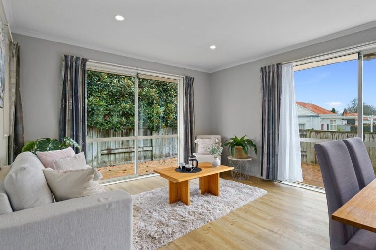 Photo of property in 23a Bowen Street, Cambridge, 3434