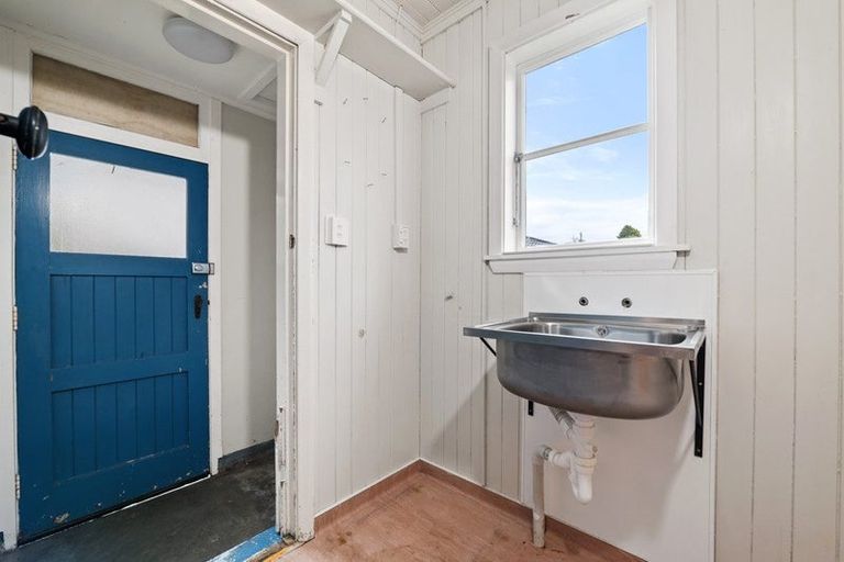 Photo of property in 8 Lyall Place, Bryndwr, Christchurch, 8053