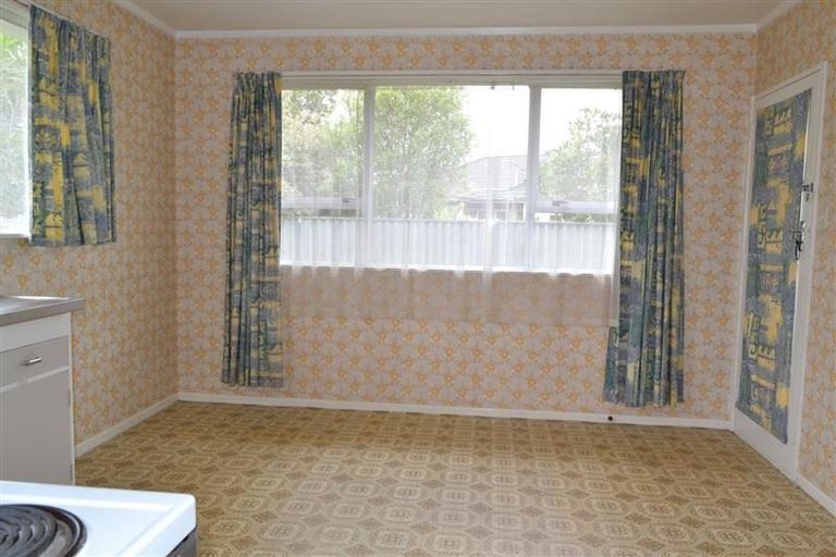 Photo of property in 39 Saint Annes Street, Levin, 5510