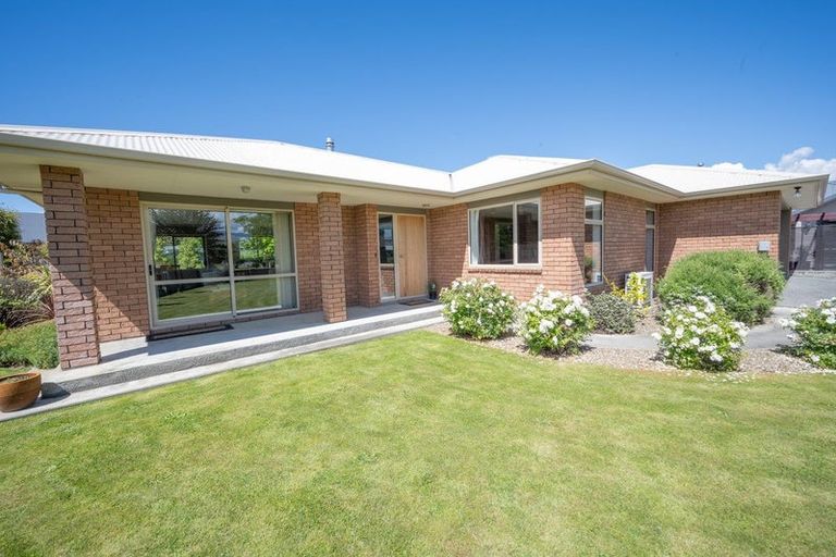 Photo of property in 12 Juniper Close, Alexandra, 9320