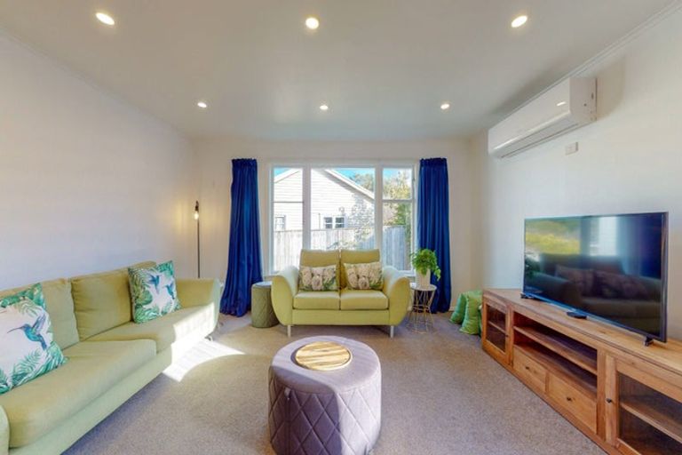 Photo of property in 20 Larsen Crescent, Tawa, Wellington, 5028