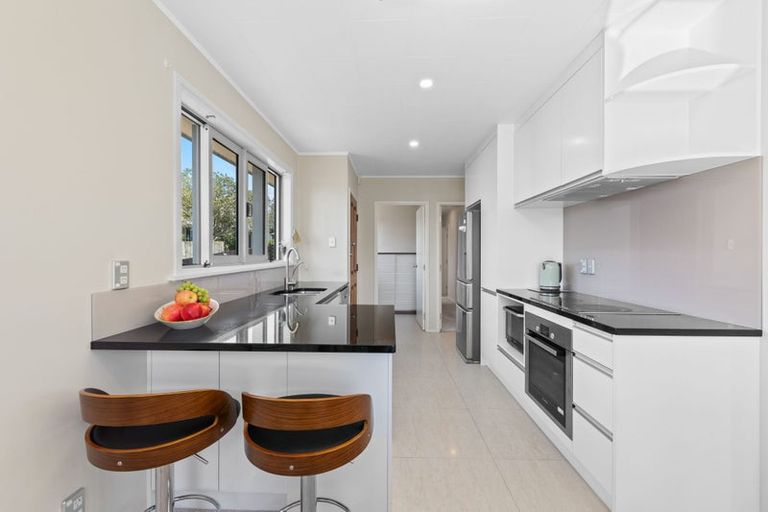 Photo of property in 12 Hope Farm Avenue, Pakuranga Heights, Auckland, 2010