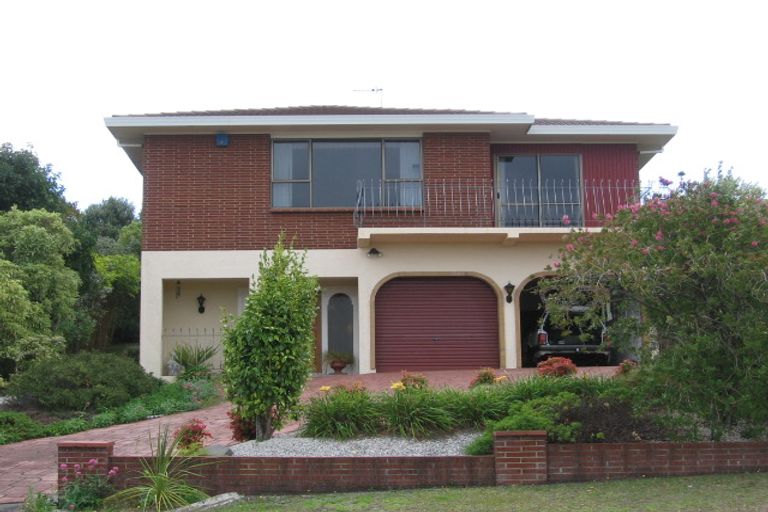 Photo of property in 7 Marama Street, Castor Bay, Auckland, 0620