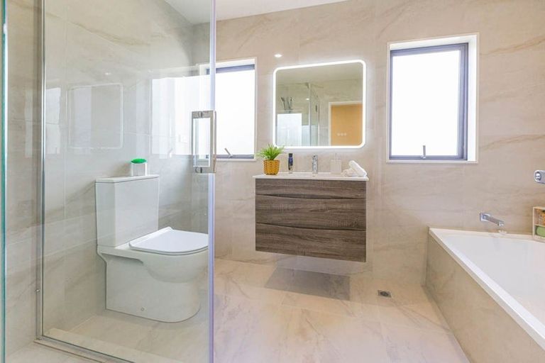 Photo of property in 5/43 Clevedon Road, Papakura, 2110