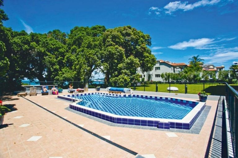 Photo of property in 1/7 The Promenade, Takapuna, Auckland, 0622