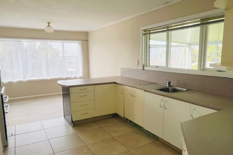 Photo of property in 23 Tirimoana Road, Te Atatu South, Auckland, 0602