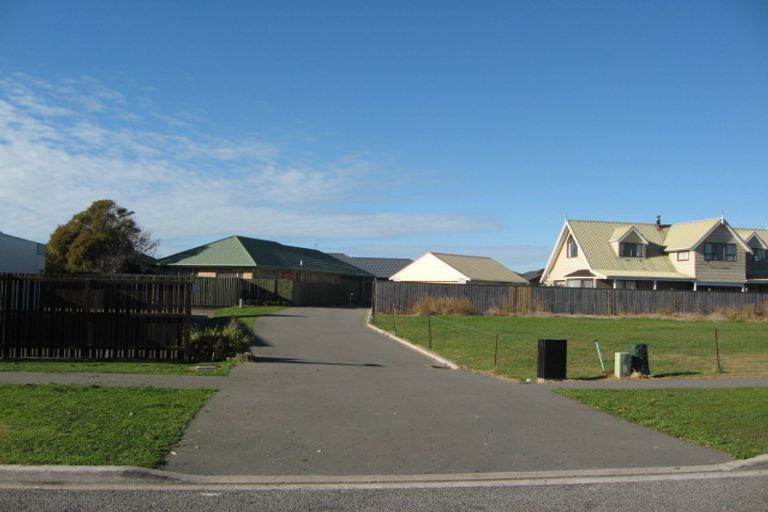 Photo of property in 84 Atlantis Street, New Brighton, Christchurch, 8083