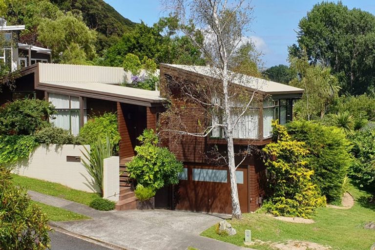 Photo of property in 12 Volkner Grove, Waterloo, Lower Hutt, 5011