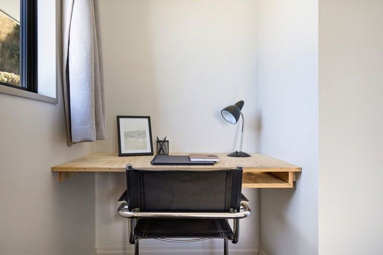 Photo of property in 5 Gum Lane, Queenstown, 9300