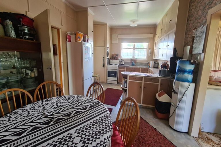 Photo of property in 21 Queens Road, Elgin, Gisborne, 4010