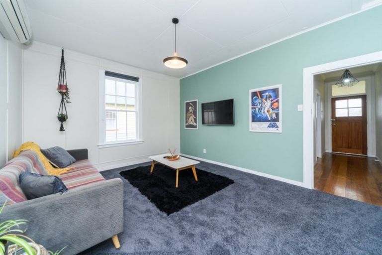 Photo of property in 18 Carlisle Street, Milson, Palmerston North, 4414