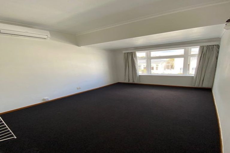 Photo of property in 11 Caroline Street, Mount Victoria, Wellington, 6011