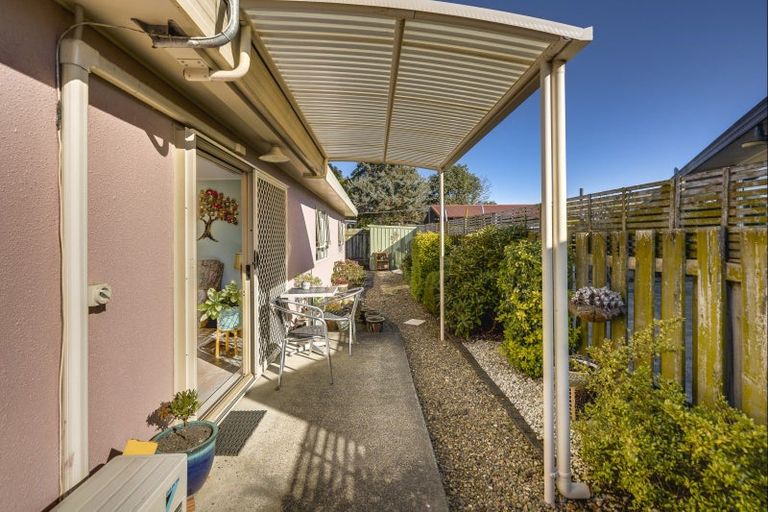 Photo of property in 3/427 Gloucester Street, Taradale, Napier, 4112