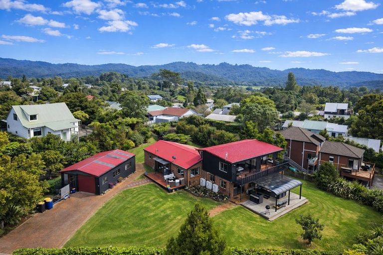 Photo of property in 91 Victory Road, Laingholm, Auckland, 0604