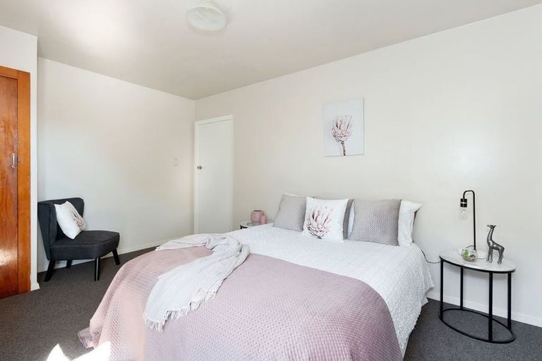 Photo of property in 1/74 Russley Road, Russley, Christchurch, 8042