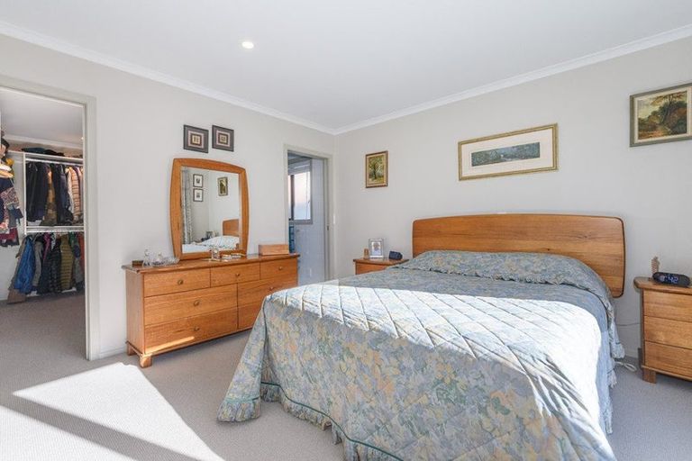 Photo of property in 205 Welcome Bay Road, Welcome Bay, Tauranga, 3112